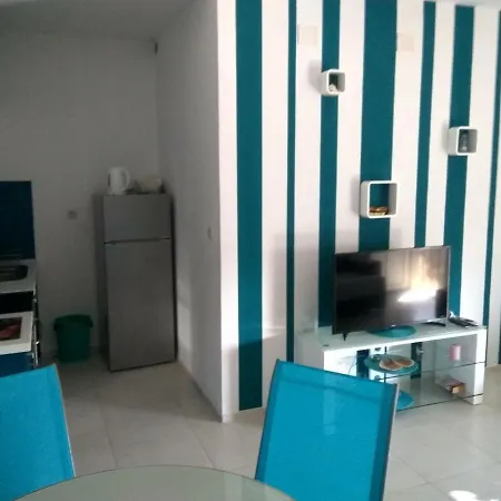 Tara * سومارتين